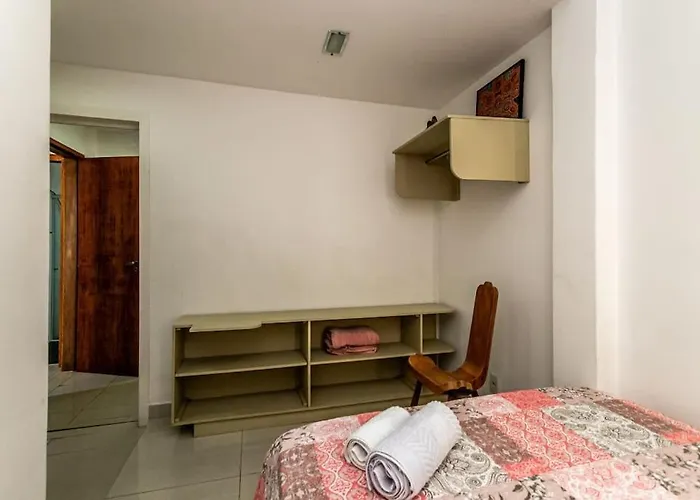 Leme Aprazivel - 3 Quartos Amplo E Confortave
