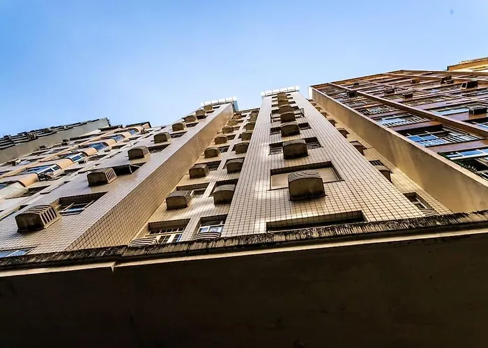 Leme Aprazivel - 3 Quartos Amplo E Confortave